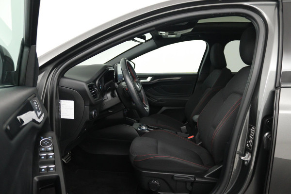 Ford FOCUS Wagon 1.5 EcoBoost Vignale (PANORAMADAK, STOEL/STUUR VERWARMING, CAMERA, CRUISE CONTROL ADAPTIEF, TREKHAAK)