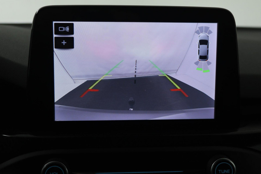 Ford FOCUS Wagon 1.5 EcoBoost Vignale (PANORAMADAK, STOEL/STUUR VERWARMING, CAMERA, CRUISE CONTROL ADAPTIEF, TREKHAAK)