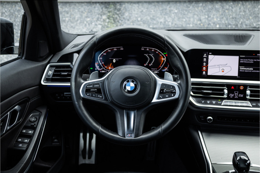 BMW 3 Serie Touring 320i M Sport High Ex Camera / HiFi / Trekhaak / 19inch /