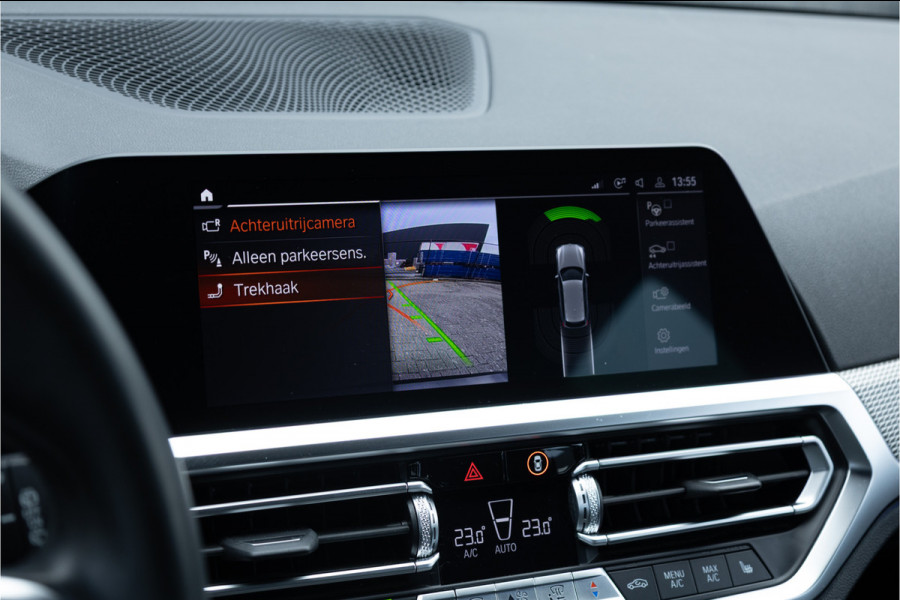 BMW 3 Serie Touring 320i M Sport High Ex Camera / HiFi / Trekhaak / 19inch /