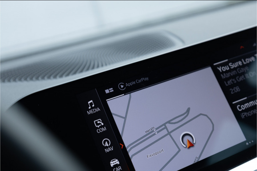 BMW 3 Serie Touring 320i M Sport High Ex Camera / HiFi / Trekhaak / 19inch /