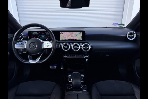 Mercedes-Benz A-Klasse 180 Premium Plus A35 Pano/Memory/Sfeer