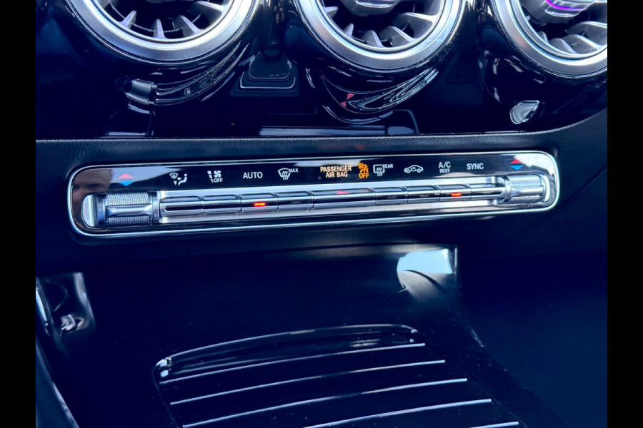 Mercedes-Benz A-Klasse 180 Premium Plus A35 Pano/Memory/Sfeer
