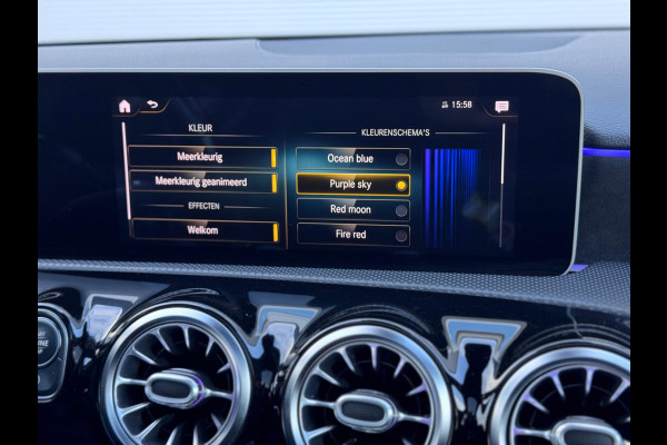 Mercedes-Benz A-Klasse 180 Premium Plus A35 Pano/Memory/Sfeer