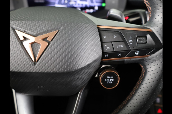 CUPRA Terramar 1.5 TSI e-Hybrid Business 204pk | Navigatie | Parkeercamera | Elektrisch verstelbare voorstoelen met geheugen |