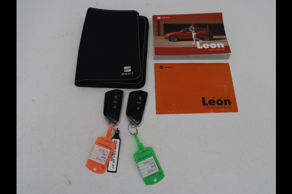 Seat Leon 1.5 eTSI FR Intens | Carplay | Adaptive cruise | Sfeerverlichting | Navigatie | Parkeerhulp | Dodehoek detectie | Full LED | Climate control | Bluetooth