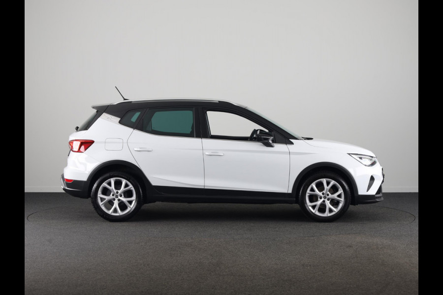 Seat Arona 1.0 TSI FR 95pk | Navigatie via App | Virtual Cockpit | Verlengde garantie | Parkeersensoren