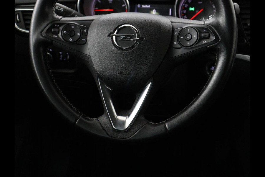Opel Astra 1.4 Turbo Executive | 150pk | Trekhaak | Camera | Carplay | Navigatie | Keyless | Climate control | Cruise control | Dodehoek detectie | Bluetooth