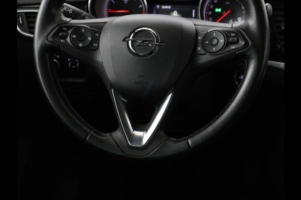 Opel Astra 1.4 Turbo Executive | 150pk | Trekhaak | Camera | Carplay | Navigatie | Keyless | Climate control | Cruise control | Dodehoek detectie | Bluetooth