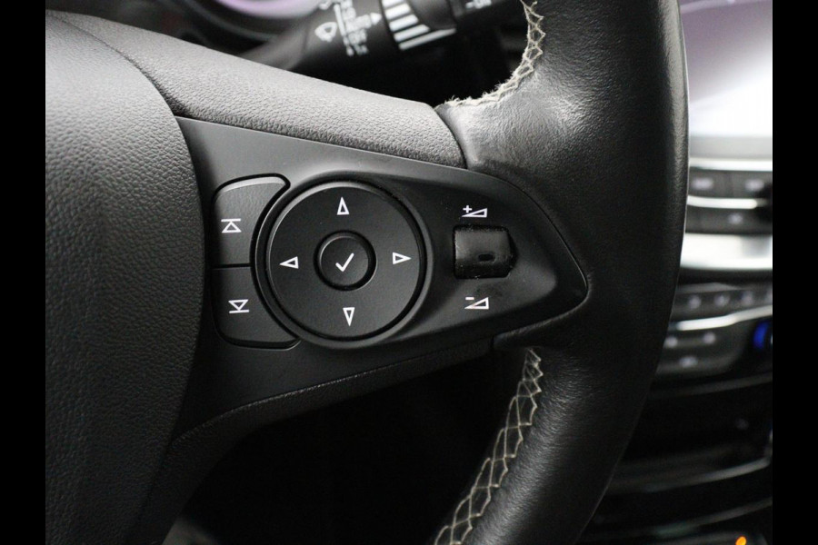 Opel Astra 1.4 Turbo Executive | 150pk | Trekhaak | Camera | Carplay | Navigatie | Keyless | Climate control | Cruise control | Dodehoek detectie | Bluetooth