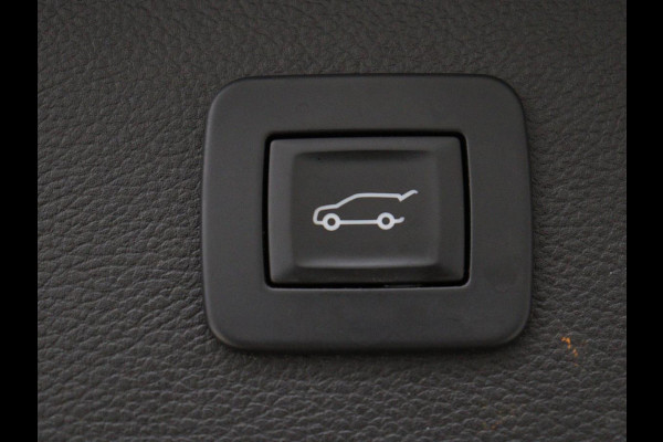 Opel Astra 1.4 Turbo Executive | 150pk | Trekhaak | Camera | Carplay | Navigatie | Keyless | Climate control | Cruise control | Dodehoek detectie | Bluetooth