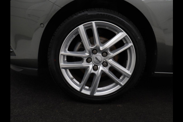 Opel Astra 1.4 Turbo Executive | 150pk | Trekhaak | Camera | Carplay | Navigatie | Keyless | Climate control | Cruise control | Dodehoek detectie | Bluetooth