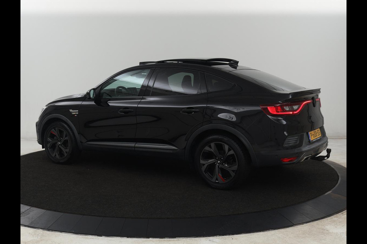 Renault Arkana 1.6 E-Tech Hybrid 145 R.S. Line | Panoramadak | Leder/Alcantara | Trekhaak | Stoelverwarming | Adaptive cruise | Camera | Carplay | Keyless | Park Assist | Full LED | Navigatie