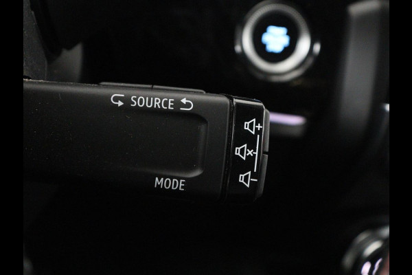 Renault Arkana 1.6 E-Tech Hybrid 145 R.S. Line | Panoramadak | Leder/Alcantara | Trekhaak | Stoelverwarming | Adaptive cruise | Camera | Carplay | Keyless | Park Assist | Full LED | Navigatie