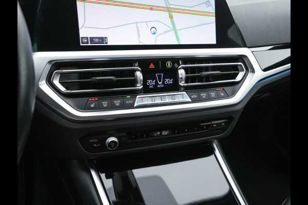 BMW 3 Serie Touring 320e Business Edition Plus [Plug-In] (INCL-BTW) Aut. *LEATHER | FULL-LED | HEATED-SPORTSEATS | DIGI-COCKPIT | HIFI-SOUND | NAVI-FULLMAP | PRIVACYGLASS | PDC | AMBIENTLIGHT | DAB | KEYLESS | TOWBAR | 17"ALU* *