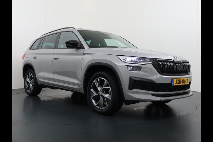 Škoda Kodiaq 1.5 TSI Sportline Business VAN €43.900,- NU VOOR SLECHTS €39.877,- Uw LENTEVOORDEEL €4.023,- |AUTOMAAT | PANORAMADAK | ADAPTIEVE CRUISECONTROL | CAMERA | ELEKTRISCHE STOEL/KOFFERRUIK | STANDKACHEL | STOELVERWARMING VOOR + ACHTER | SKODA DEALER ONDERHOUDEN | RIJKLAAR GELEVERD