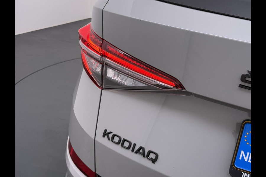 Škoda Kodiaq 1.5 TSI Sportline Business VAN €43.900,- NU VOOR SLECHTS €39.877,- Uw LENTEVOORDEEL €4.023,- |AUTOMAAT | PANORAMADAK | ADAPTIEVE CRUISECONTROL | CAMERA | ELEKTRISCHE STOEL/KOFFERRUIK | STANDKACHEL | STOELVERWARMING VOOR + ACHTER | SKODA DEALER ONDERHOUDEN | RIJKLAAR GELEVERD