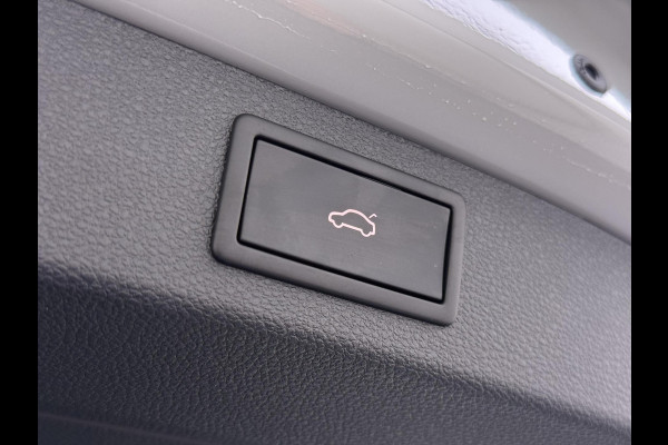 Škoda Kodiaq 1.5 TSI Sportline Business VAN €43.900,- NU VOOR SLECHTS €39.877,- Uw LENTEVOORDEEL €4.023,- |AUTOMAAT | PANORAMADAK | ADAPTIEVE CRUISECONTROL | CAMERA | ELEKTRISCHE STOEL/KOFFERRUIK | STANDKACHEL | STOELVERWARMING VOOR + ACHTER | SKODA DEALER ONDERHOUDEN | RIJKLAAR GELEVERD