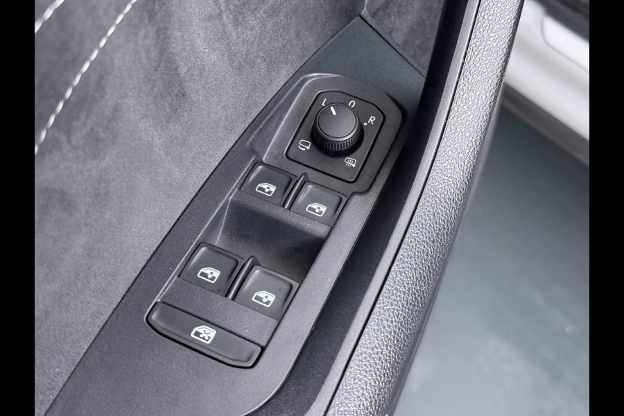 Škoda Kodiaq 1.5 TSI Sportline Business VAN €43.900,- NU VOOR SLECHTS €39.877,- Uw LENTEVOORDEEL €4.023,- |AUTOMAAT | PANORAMADAK | ADAPTIEVE CRUISECONTROL | CAMERA | ELEKTRISCHE STOEL/KOFFERRUIK | STANDKACHEL | STOELVERWARMING VOOR + ACHTER | SKODA DEALER ONDERHOUDEN | RIJKLAAR GELEVERD