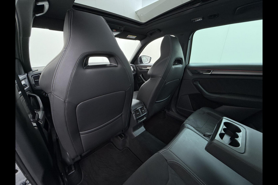 Škoda Kodiaq 1.5 TSI Sportline Business VAN €43.900,- NU VOOR SLECHTS €39.877,- Uw LENTEVOORDEEL €4.023,- |AUTOMAAT | PANORAMADAK | ADAPTIEVE CRUISECONTROL | CAMERA | ELEKTRISCHE STOEL/KOFFERRUIK | STANDKACHEL | STOELVERWARMING VOOR + ACHTER | SKODA DEALER ONDERHOUDEN | RIJKLAAR GELEVERD