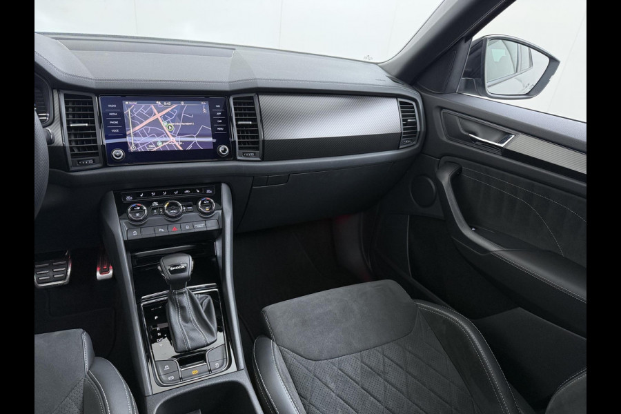 Škoda Kodiaq 1.5 TSI Sportline Business VAN €43.900,- NU VOOR SLECHTS €39.877,- Uw LENTEVOORDEEL €4.023,- |AUTOMAAT | PANORAMADAK | ADAPTIEVE CRUISECONTROL | CAMERA | ELEKTRISCHE STOEL/KOFFERRUIK | STANDKACHEL | STOELVERWARMING VOOR + ACHTER | SKODA DEALER ONDERHOUDEN | RIJKLAAR GELEVERD