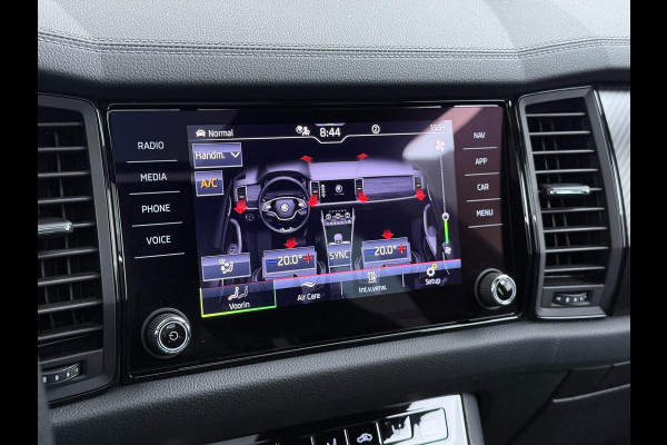 Škoda Kodiaq 1.5 TSI Sportline Business VAN €43.900,- NU VOOR SLECHTS €39.877,- Uw LENTEVOORDEEL €4.023,- |AUTOMAAT | PANORAMADAK | ADAPTIEVE CRUISECONTROL | CAMERA | ELEKTRISCHE STOEL/KOFFERRUIK | STANDKACHEL | STOELVERWARMING VOOR + ACHTER | SKODA DEALER ONDERHOUDEN | RIJKLAAR GELEVERD