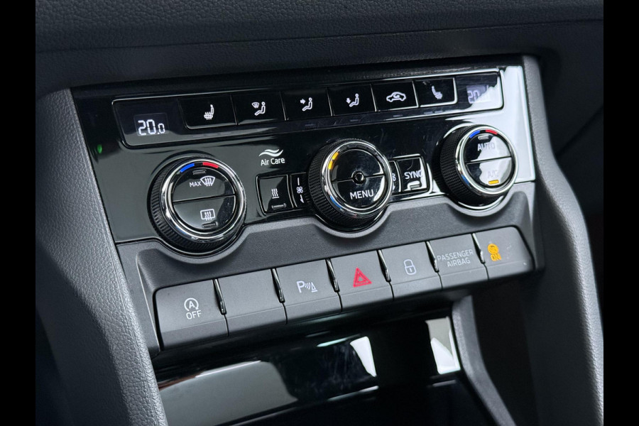 Škoda Kodiaq 1.5 TSI Sportline Business VAN €43.900,- NU VOOR SLECHTS €39.877,- Uw LENTEVOORDEEL €4.023,- |AUTOMAAT | PANORAMADAK | ADAPTIEVE CRUISECONTROL | CAMERA | ELEKTRISCHE STOEL/KOFFERRUIK | STANDKACHEL | STOELVERWARMING VOOR + ACHTER | SKODA DEALER ONDERHOUDEN | RIJKLAAR GELEVERD