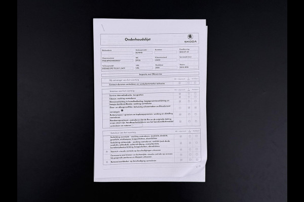 Škoda Kodiaq 1.5 TSI Sportline Business VAN €43.900,- NU VOOR SLECHTS €39.877,- Uw LENTEVOORDEEL €4.023,- |AUTOMAAT | PANORAMADAK | ADAPTIEVE CRUISECONTROL | CAMERA | ELEKTRISCHE STOEL/KOFFERRUIK | STANDKACHEL | STOELVERWARMING VOOR + ACHTER | SKODA DEALER ONDERHOUDEN | RIJKLAAR GELEVERD