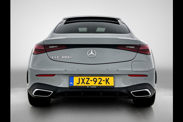 Mercedes-Benz CLE Coupé 300 e AMG Plug-In Hybride AMG | Night Pakket | Panorama Schuif-Kanteldak | Digital Licht | Burmester® | Stuur en Stoelverwarming. Inclusief 24 maanden MB Certified garantie voor Europa.