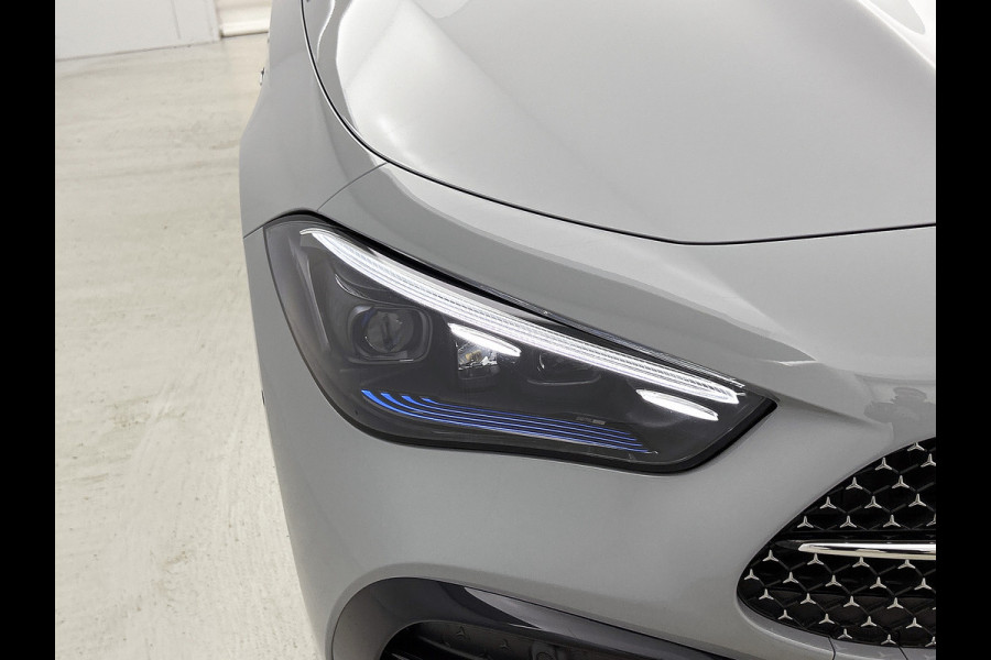 Mercedes-Benz CLE Coupé 300 e AMG Plug-In Hybride AMG | Night Pakket | Panorama Schuif-Kanteldak | Digital Licht | Burmester® | Stuur en Stoelverwarming. Inclusief 24 maanden MB Certified garantie voor Europa.