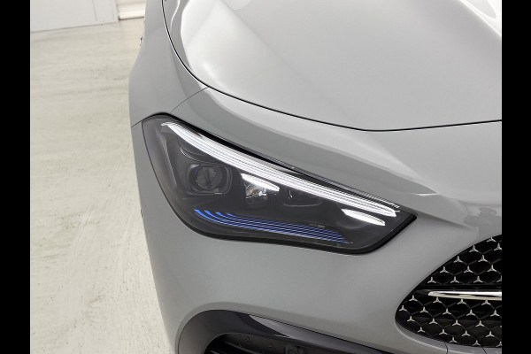 Mercedes-Benz CLE Coupé 300 e AMG Plug-In Hybride AMG | Night Pakket | Panorama Schuif-Kanteldak | Digital Licht | Burmester® | Stuur en Stoelverwarming. Inclusief 24 maanden MB Certified garantie voor Europa.