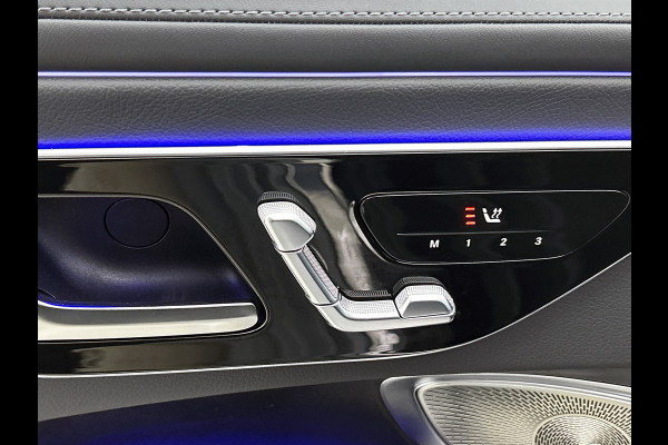 Mercedes-Benz CLE Coupé 300 e AMG Plug-In Hybride AMG | Night Pakket | Panorama Schuif-Kanteldak | Digital Licht | Burmester® | Stuur en Stoelverwarming. Inclusief 24 maanden MB Certified garantie voor Europa.