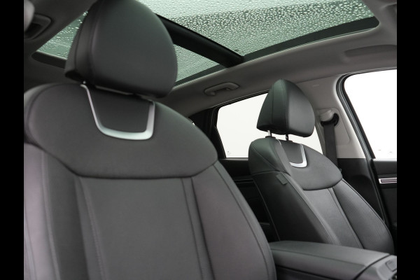 Hyundai Tucson 1.6 T-GDI Premium Sky 4WD Plug In Hybrid 265pk Dealer O.H PHEV | Panodak | Adaptive Cruise | Lederen Zetels Memory & Ventilatie | Krell Premium Sound | Camera | Keyless | BLIS | 19"L.M | Apple Carplay | Virtual |