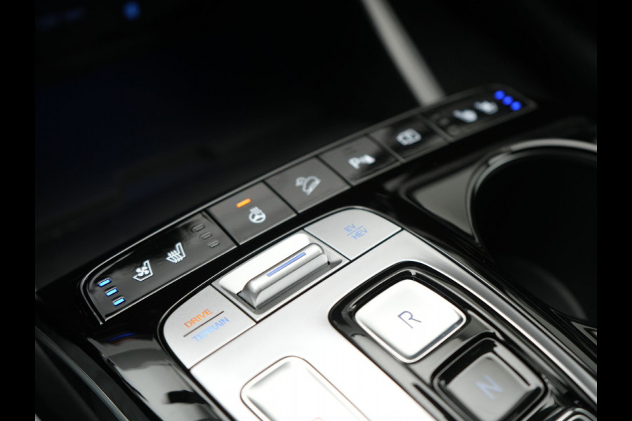 Hyundai Tucson 1.6 T-GDI Premium Sky 4WD Plug In Hybrid 265pk Dealer O.H PHEV | Panodak | Adaptive Cruise | Lederen Zetels Memory & Ventilatie | Krell Premium Sound | Camera | Keyless | BLIS | 19"L.M | Apple Carplay | Virtual |