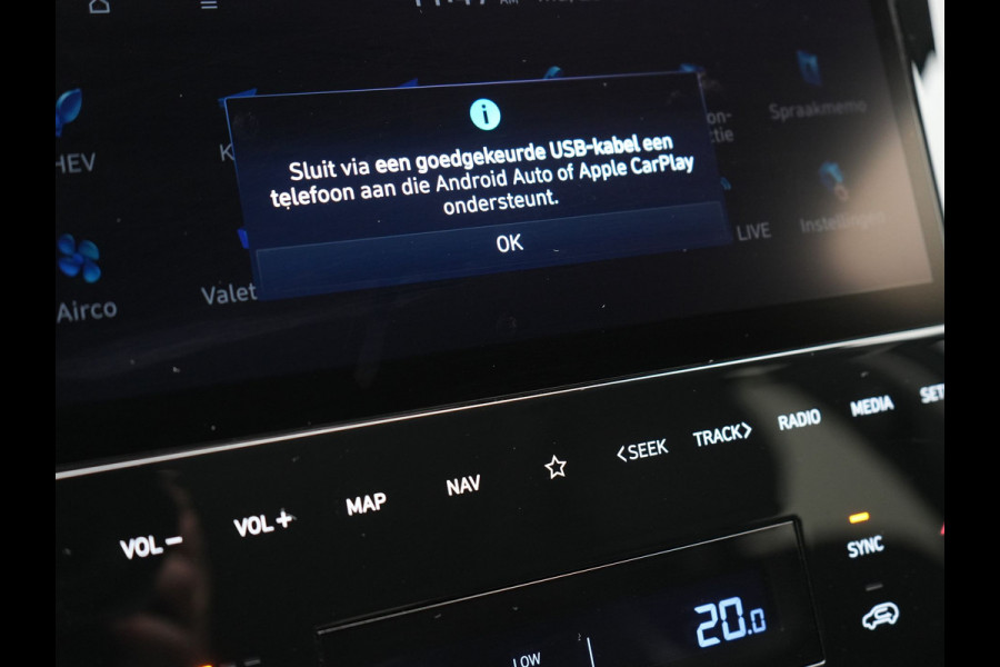 Hyundai Tucson 1.6 T-GDI Premium Sky 4WD Plug In Hybrid 265pk Dealer O.H PHEV | Panodak | Adaptive Cruise | Lederen Zetels Memory & Ventilatie | Krell Premium Sound | Camera | Keyless | BLIS | 19"L.M | Apple Carplay | Virtual |