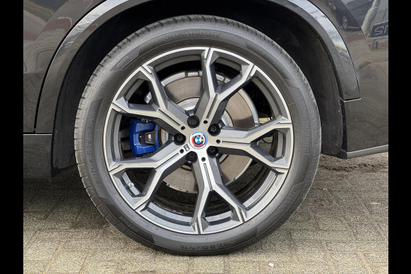 BMW X5 xDrive45e High Executive M Sport Pakket Automaat / Panoramadak / Active Steering / Trekhaak / Head-Up Display / Comfortstoelen / Laserlight / Driving Assistant Professional / 21 Inch / Luchtvering / Hifi / Craftedclarity / Shadow Line / M Sportremsysteem