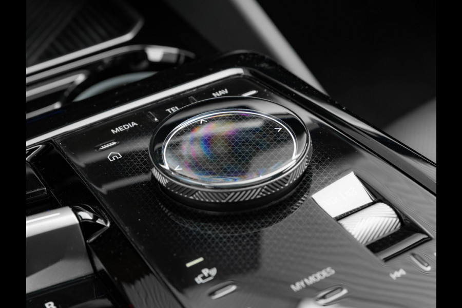 BMW 5 Serie 530e M-Sport Pro - Pano - ACC - Harman Kardon - Head-up - Iconic Glow Exterieur