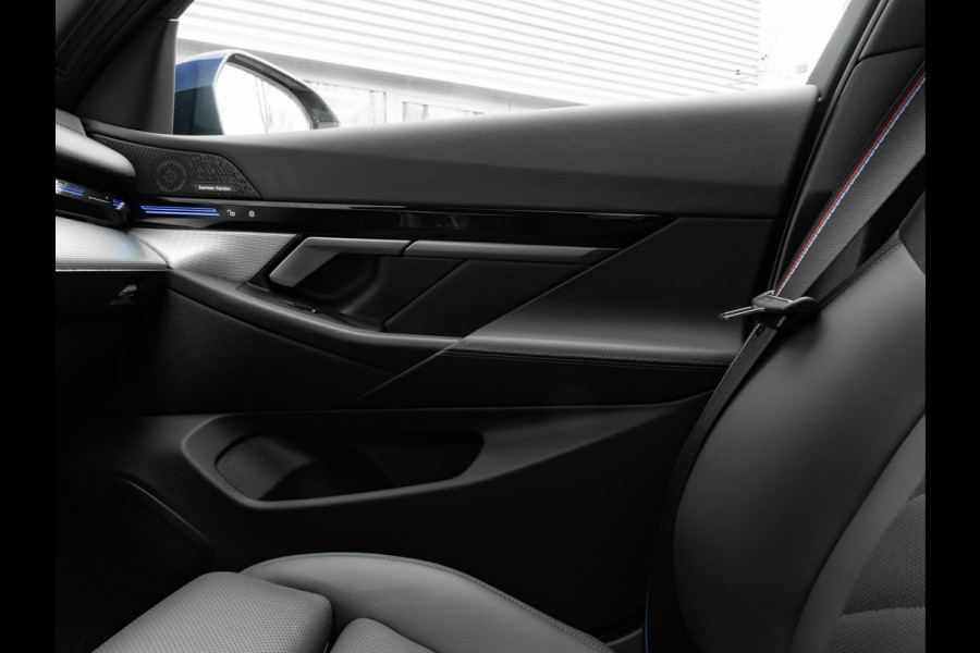 BMW 5 Serie 530e M-Sport Pro - Pano - ACC - Harman Kardon - Head-up - Iconic Glow Exterieur