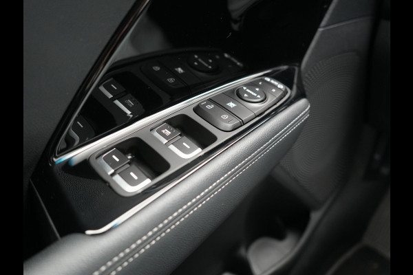 Kia Niro 1.6 GDi DynamicLine Plug In Hybrid 141pk Dealer O.H PHEV | Trekhaak Afn. |  Adaptive Cruise | Camera | Stuur & Stoelverwarming | Apple Carplay | Laneassist | DAB |