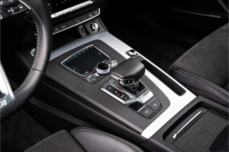 Audi Q5 55 TFSI e quattro Competition - Panorama | Luchtvering | B/O | Trekhaak