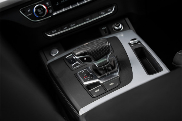 Audi Q5 55 TFSI e quattro Competition - Panorama | Luchtvering | B/O | Trekhaak