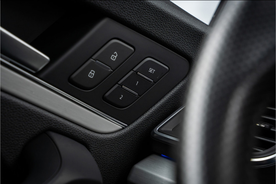 Audi Q5 55 TFSI e quattro Competition - Panorama | Luchtvering | B/O | Trekhaak