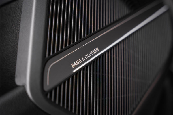 Audi Q5 55 TFSI e quattro Competition - Panorama | Luchtvering | B/O | Trekhaak