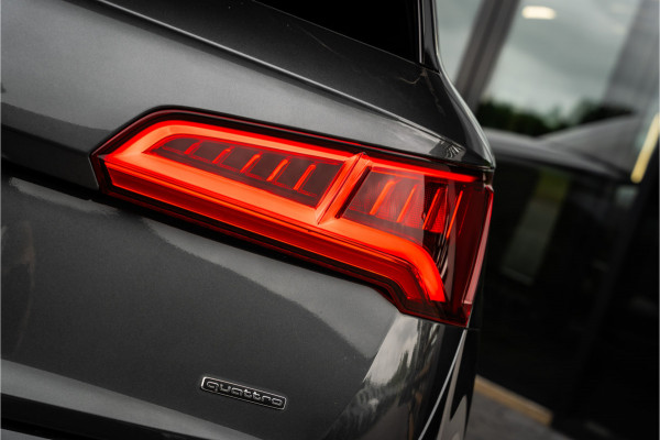 Audi Q5 55 TFSI e quattro Competition - Panorama | Luchtvering | B/O | Trekhaak