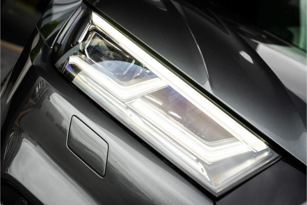 Audi Q5 55 TFSI e quattro Competition - Panorama | Luchtvering | B/O | Trekhaak