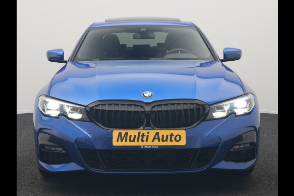 BMW 3 Serie 318i M Sport Shadow 156pk Dealer O.H | Panodak | Alcantara Sportstoelen Verwarmd | Camera & Parkassist | Keyless | Hifi Audio | Apple Carplay | 18"L.M | Sfeerverlichting |