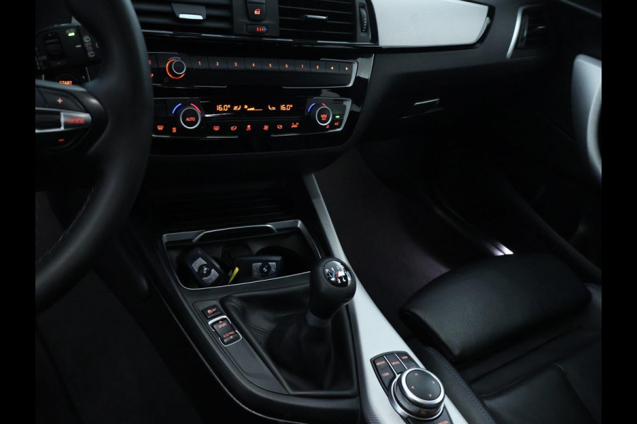 BMW 1-serie 116i High Executive Sport| M-pakket | Leer | 6 bak