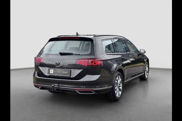 Volkswagen Passat Variant 1.4 TSI PHEV GTE | Trekhaak | Matrix LED | 360 cam | Massage | ACC | Stoelvw v+a | Head Up | Dodehoek