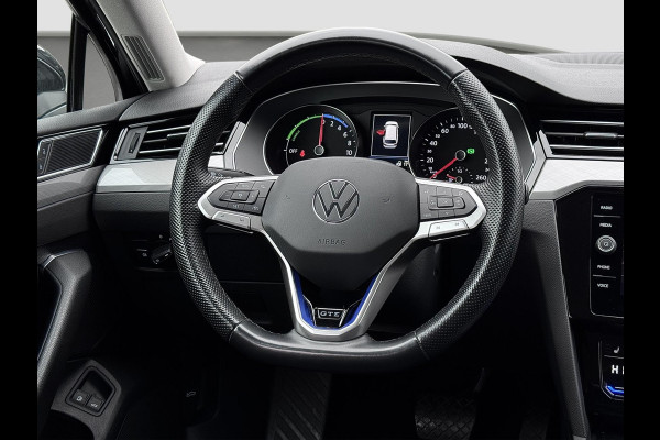 Volkswagen Passat Variant 1.4 TSI PHEV GTE | Trekhaak | Matrix LED | 360 cam | Massage | ACC | Stoelvw v+a | Head Up | Dodehoek