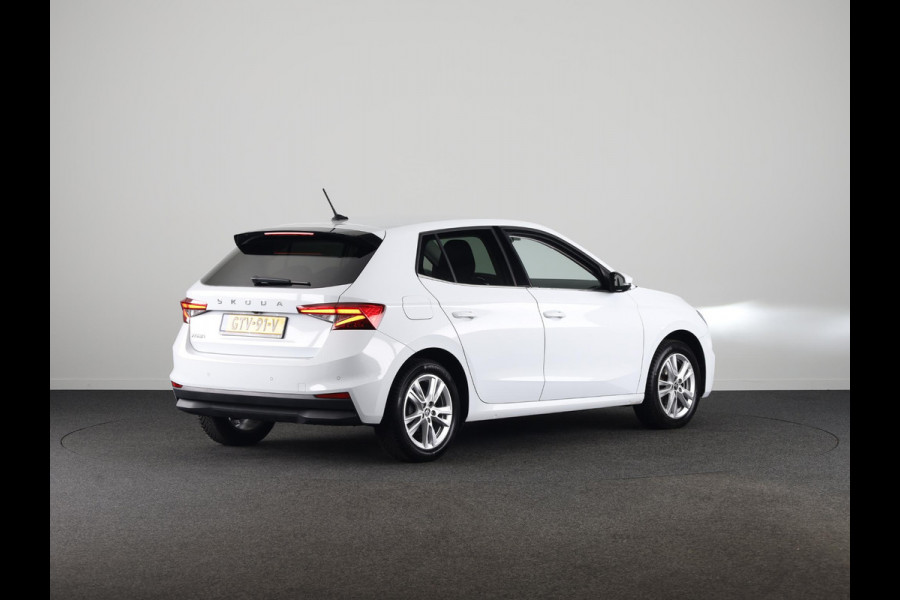 Škoda Fabia 1.0 TSI Business Edition 95pk | Parkeercamera | Verwarmbare voorstoelen | Navigatie via App | Verlengde garantie